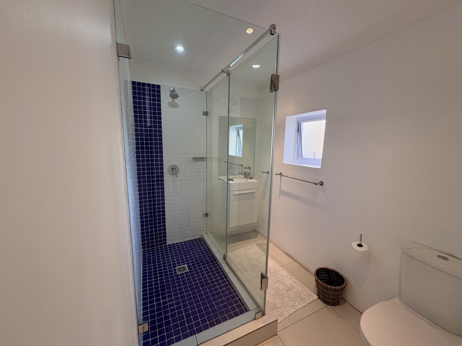 To Let 2 Bedroom Property for Rent in Camps Bay Western Cape